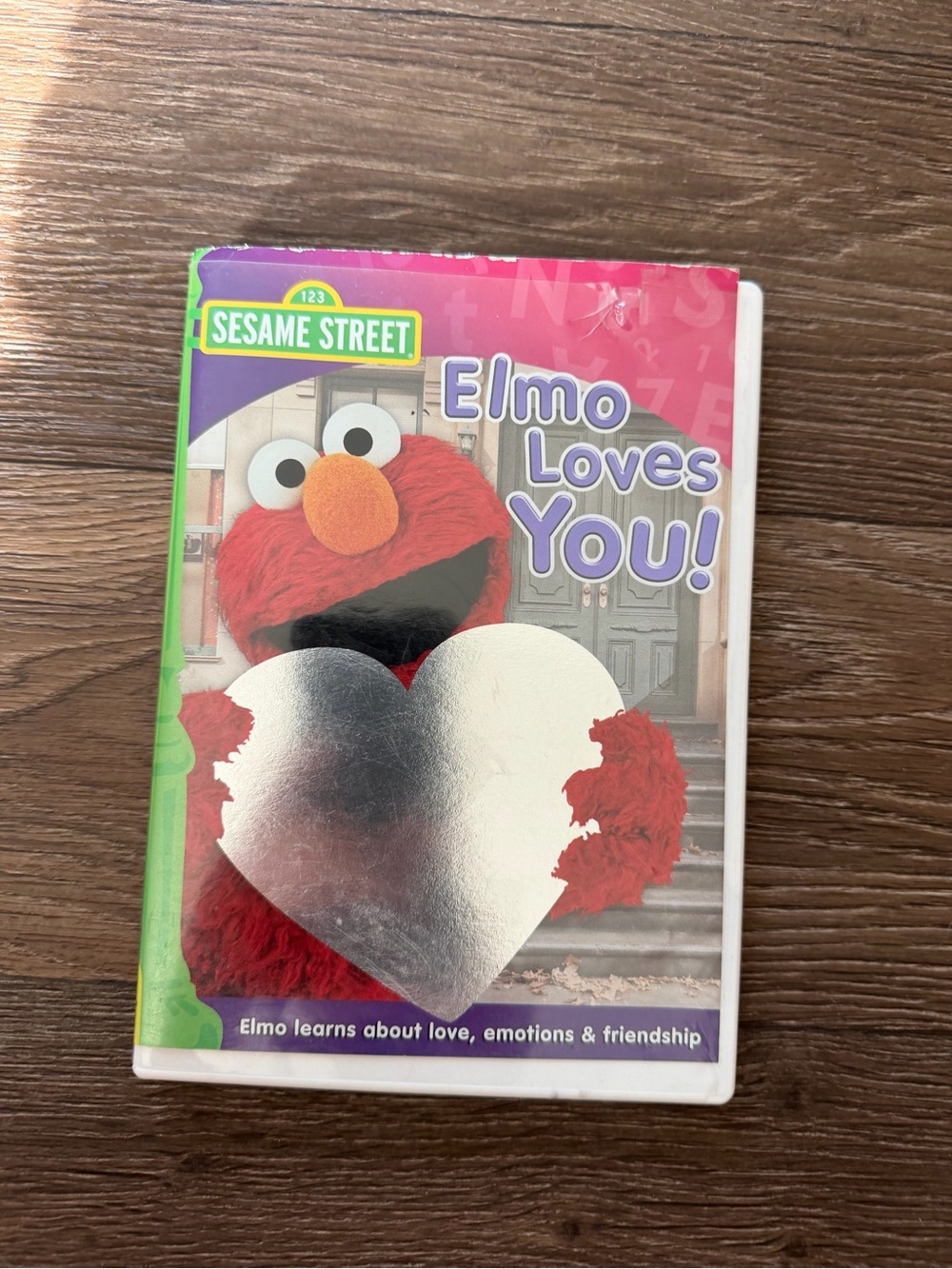 Sesame Street: Elmo Loves You! DVD